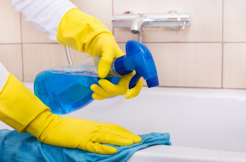 Sustainable carpet cleaning service planning efficient low-emission routes